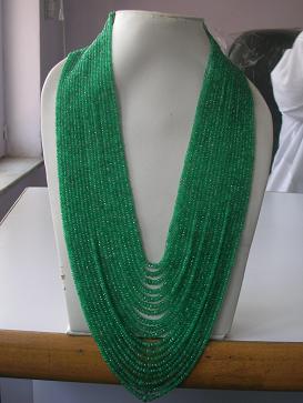 Manufacturers,Suppliers of Emerald Beads